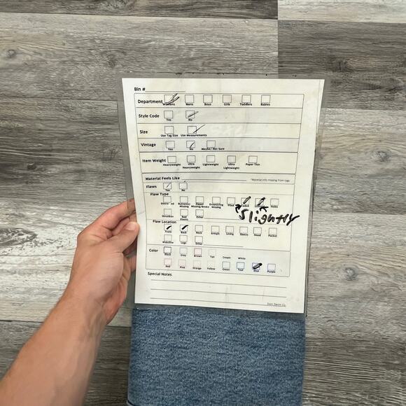 Levis 501 Mid Wash Blue Mens 36x32 Button Fly Straight Leg Denim Jeans Red Tab - Picture 12 of 16